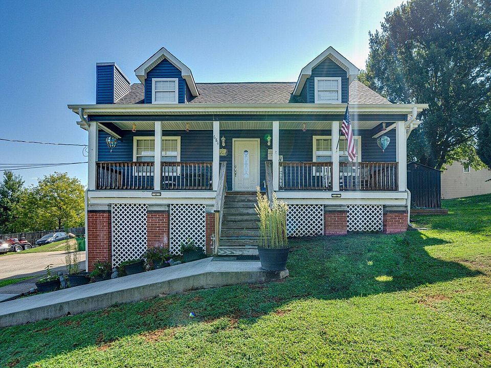 1st image of 684 Debbie Ln