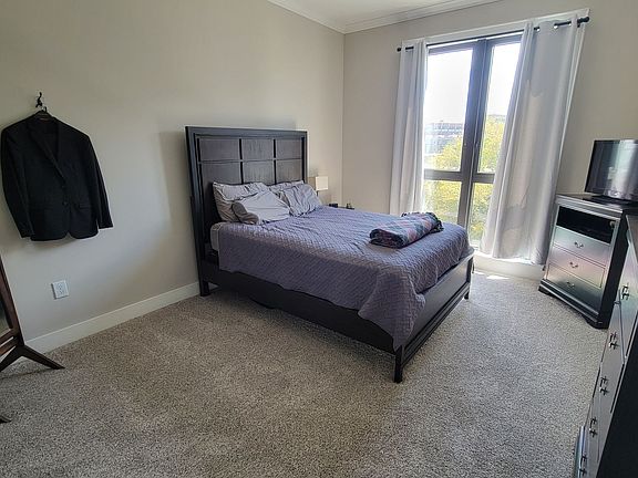 2nd image of 112 W Broad St Unit 302