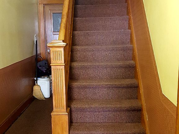 2nd image of 64-34 Catalpa Ave