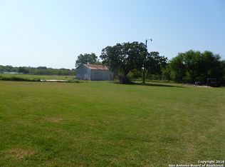 14720 Ted Williams Rd, Atascosa, TX 78002
