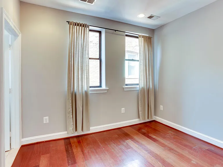 1105 Park Rd NW #5 — Photo 16