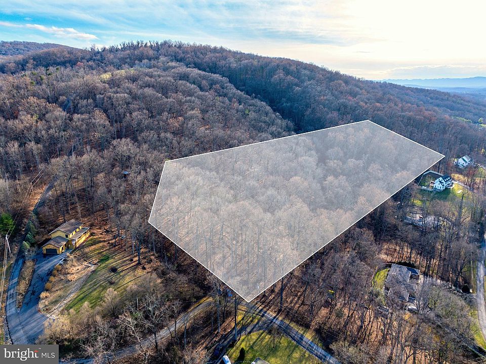 1st image of Greystone Dr