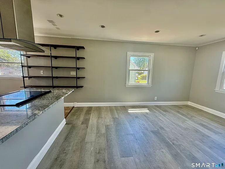 41 Albin Rd — Photo 6