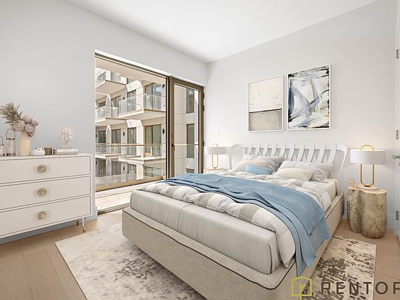 5th image of 960 Franklin Ave #347