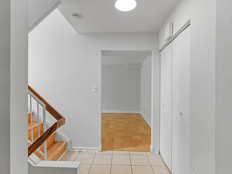 10650 Green Mountain Cir — Photo 14