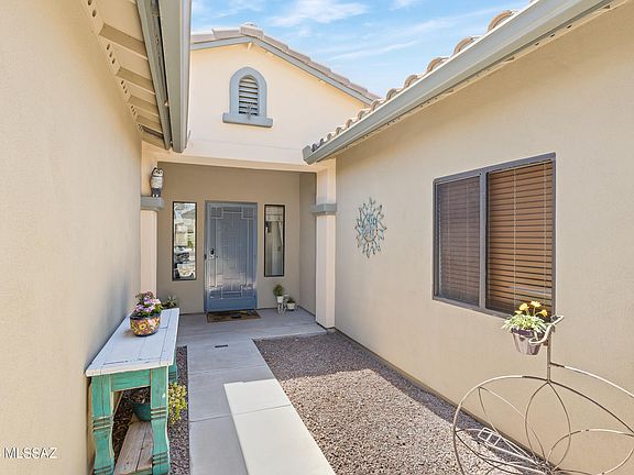 3rd image of 29 W Calle Tierra Sandia