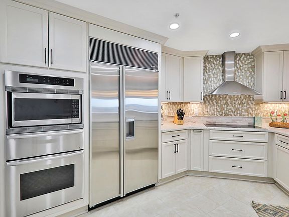 4th image of 917 1ST Street N #803