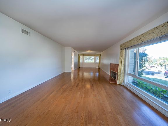 4th image of 1116 Enfield Cir