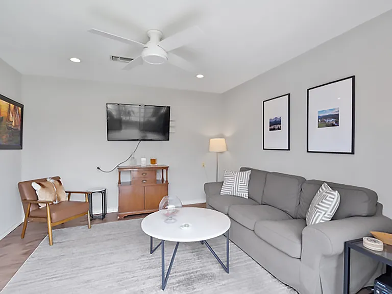 2605 Enfield Rd #224 — Photo 7