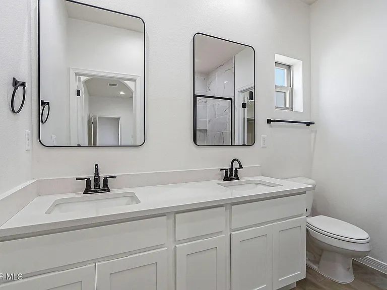 13106 Kington Ave — Photo 25