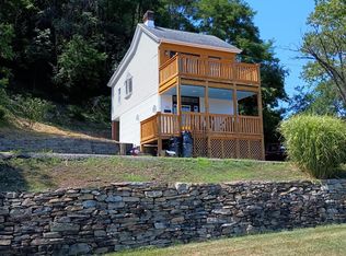 306 Hunt St, Pittsburgh, PA 15204