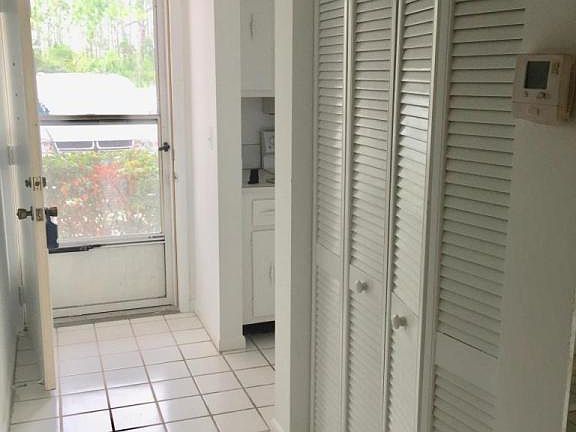 5th image of 18081 SE Country Club Dr APT 11-105