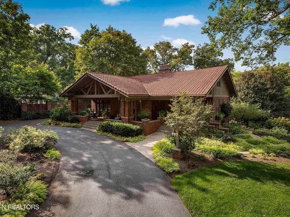 3835 Kingston Pike, Knoxville, TN 37919