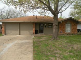 1319 Rancho Dr, Mesquite, TX 75149