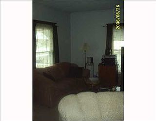 4th image of 1523 E Bowman St