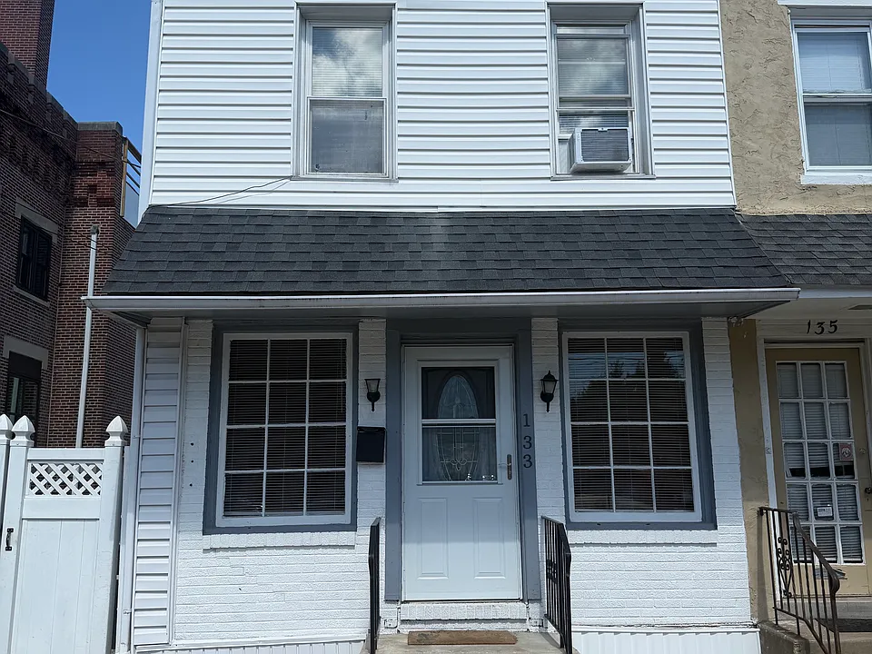 133 Main St #3