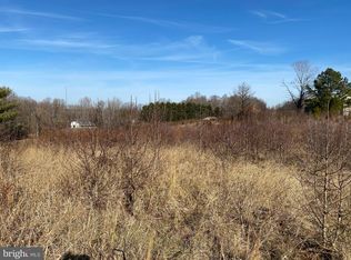 80 Honeysuckle Ln, Owings, MD 20736