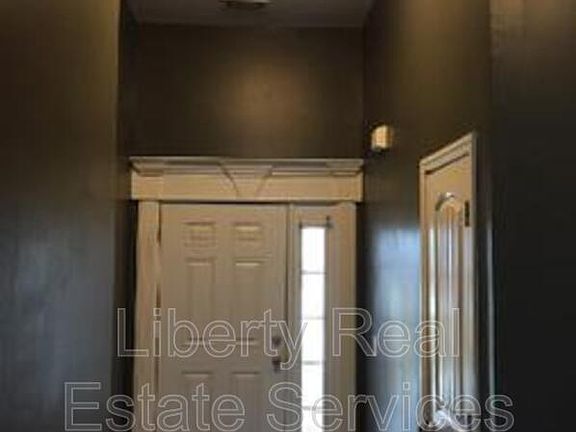 2nd image of 203 Cumberland Dr NE
