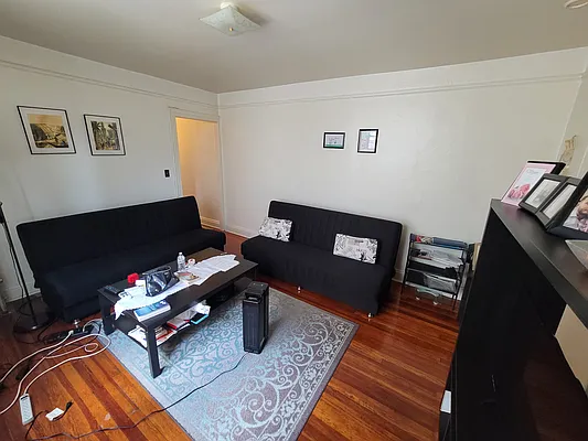 Rented by Aida Home Realty | media 4