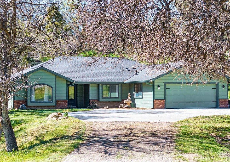 1st image of 26000 Bear Valley Rd