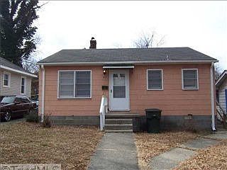 1st image of 411 Boyd St