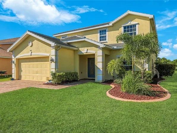 2201 Cape Heather CIR, CAPE CORAL, FL 33991