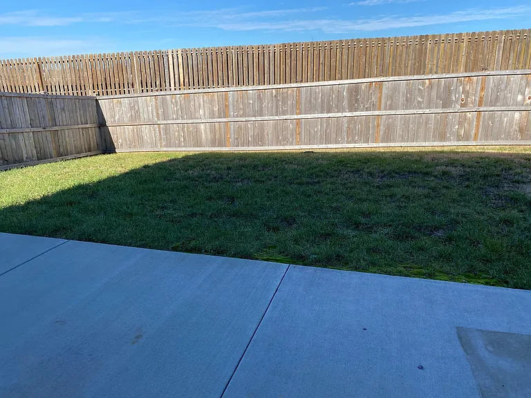 1024 Lonergan Cir — Photo 7