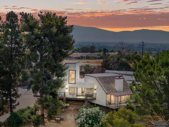 4305 Country Club Dr, Bakersfield, CA 93306