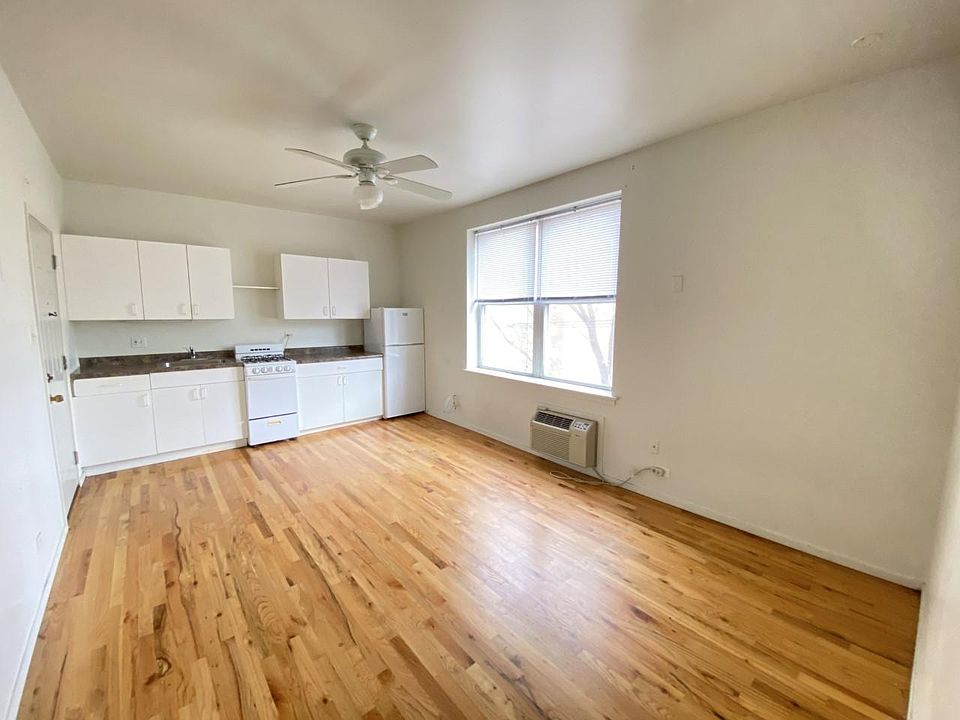 1st image of 5957-59 N Kenmore Ave #512
