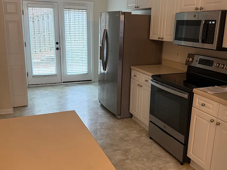 3505 Savannah Park Ln — Photo 3