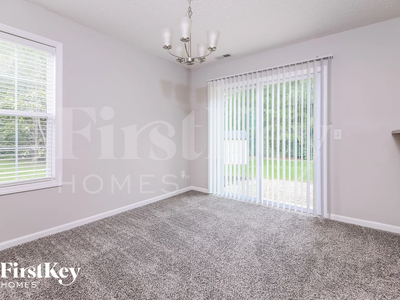 3 bed, 2.5 bath, 1620 sqft, $2,270 — Photo 4
