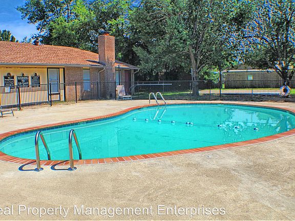 2nd image of 4825 Kristie Dr APT 6