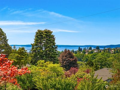 2820 29th Avenue W, Seattle, WA, 98199