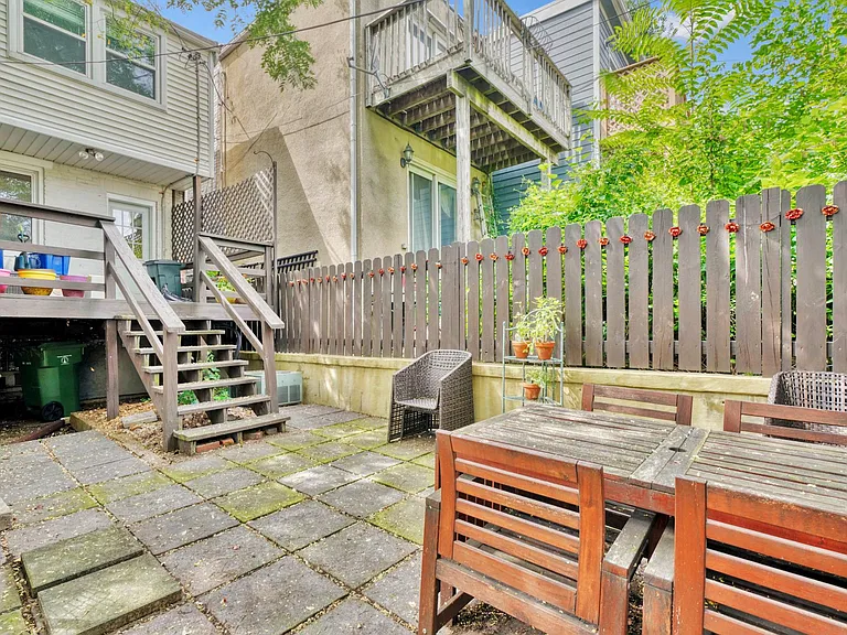111 S Castle St — Photo 19