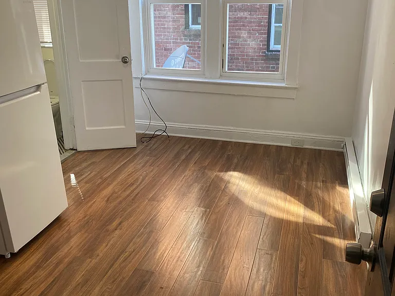 686 Rutherford Ave #A2 — Photo 3