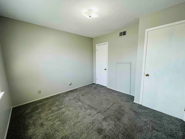 6168 S Madison Pl #B — Photo 21