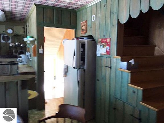 5th image of 903 S Crescent Ave
