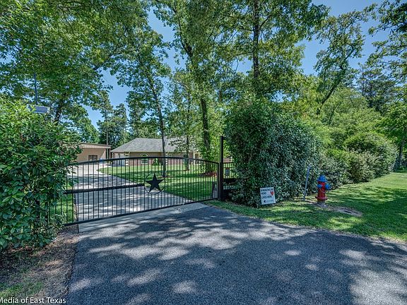 5th image of 1309 Harmony Hill Dr