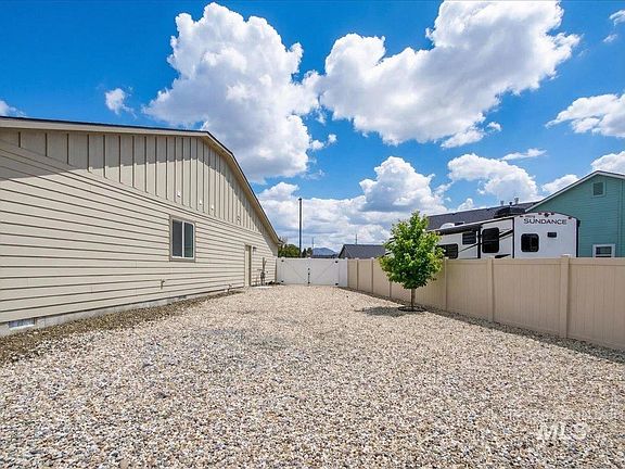 5th image of 181 S Bing Ct