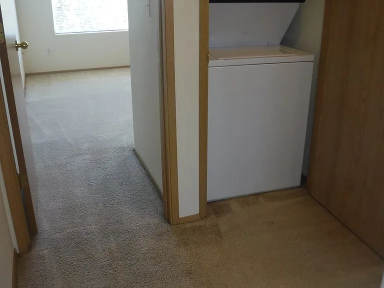 2332 NE Ocker Dr #3 — Photo 4