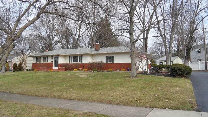 1st image of 204 Fairdale Ave