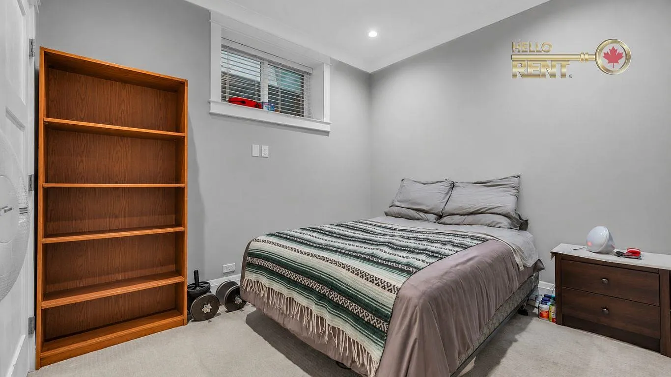 1 bed, 700 sqft, $2,400 — Photo 4
