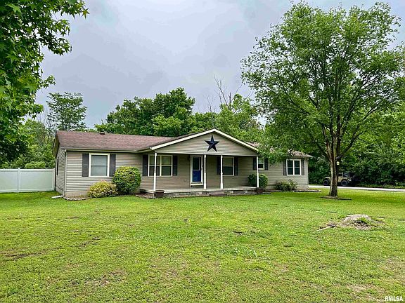 4th image of 306 Kennedy Dr