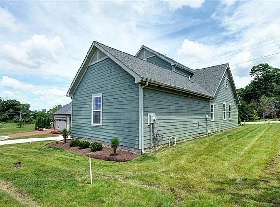 4th image of 146 Point Oakwood Way