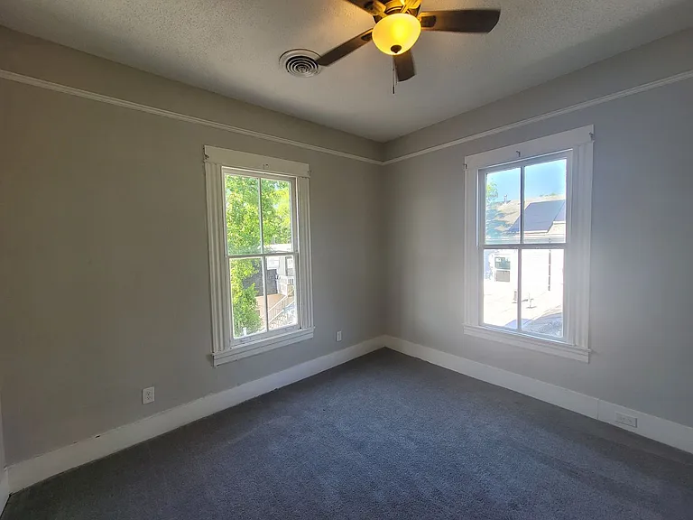 3919 Avenue O — Photo 18