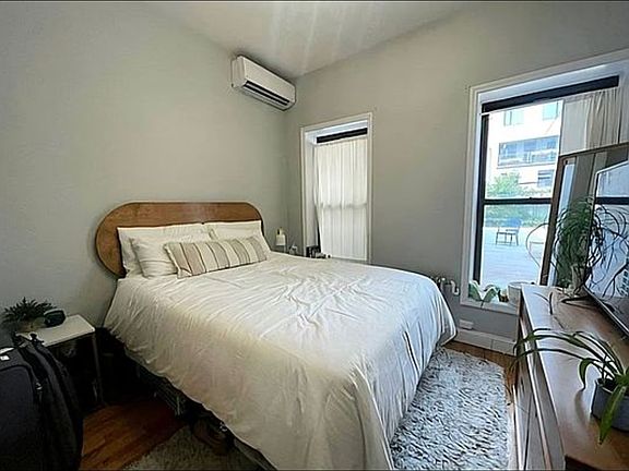 5th image of 890 Atlantic Ave Floor 3