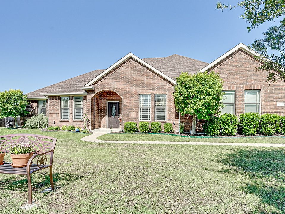 2121 N Mockingbird Ln, Midlothian, TX 76065 MLS 20617900 Zillow