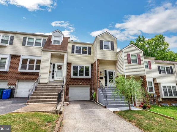2124 Ash Ln, Lafayette Hill, PA 19444