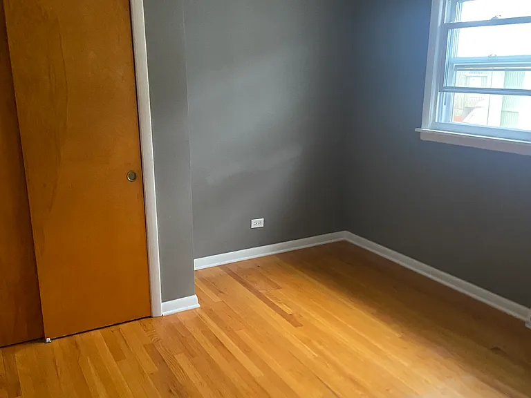 5249 S Kilpatrick Ave #2 — Photo 3