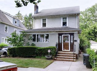 4112 170th St, Flushing, NY 11358